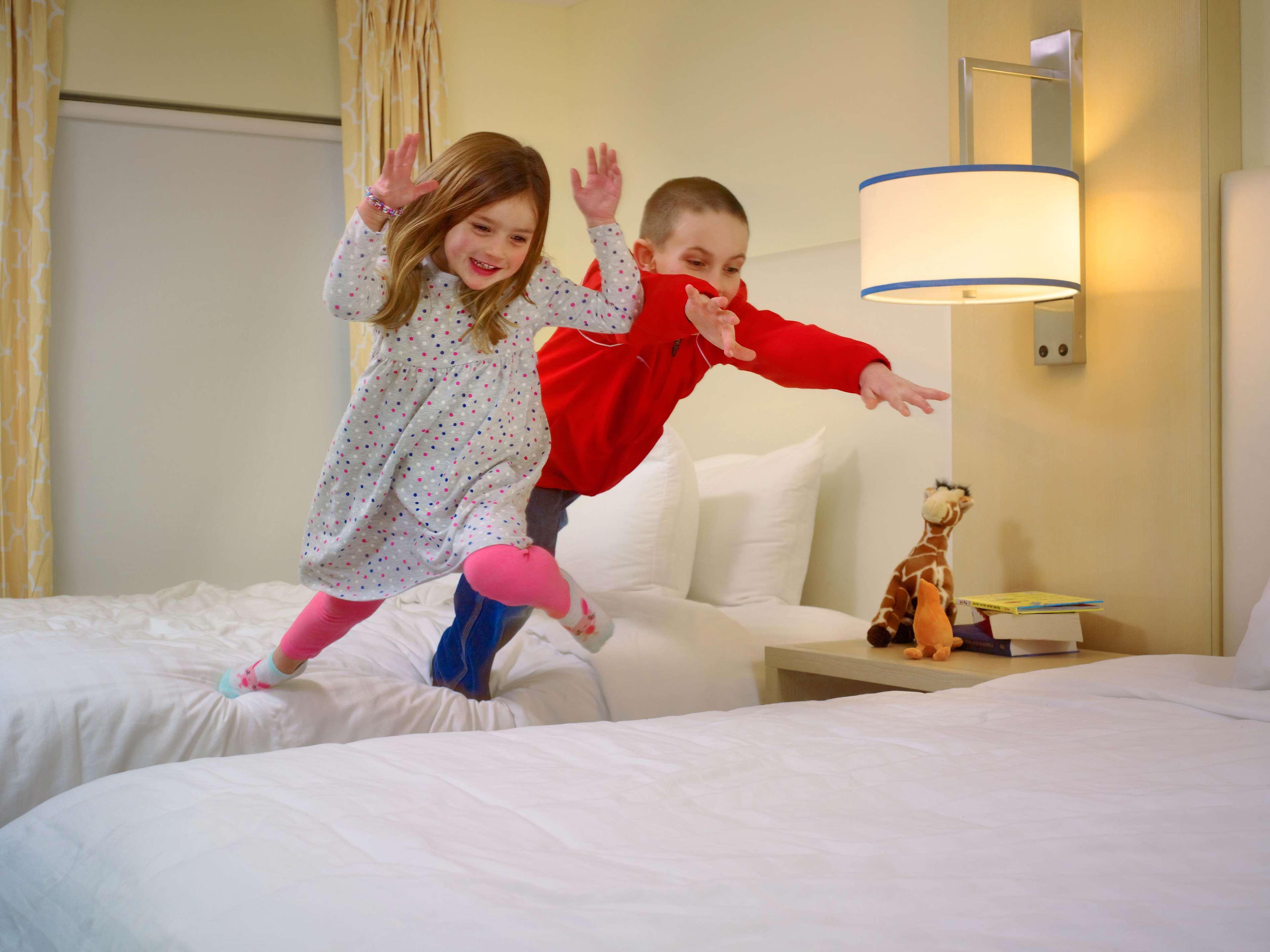 Sonesta Es Suites Burlington Bagian luar foto
